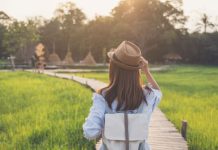 Đi du lịch một mình thì nên đi đâu? Điểm danh 10+ địa điểm thích hợp