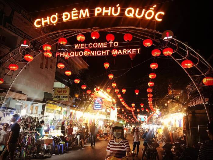 cho-dem-phu-quoc-an-gi