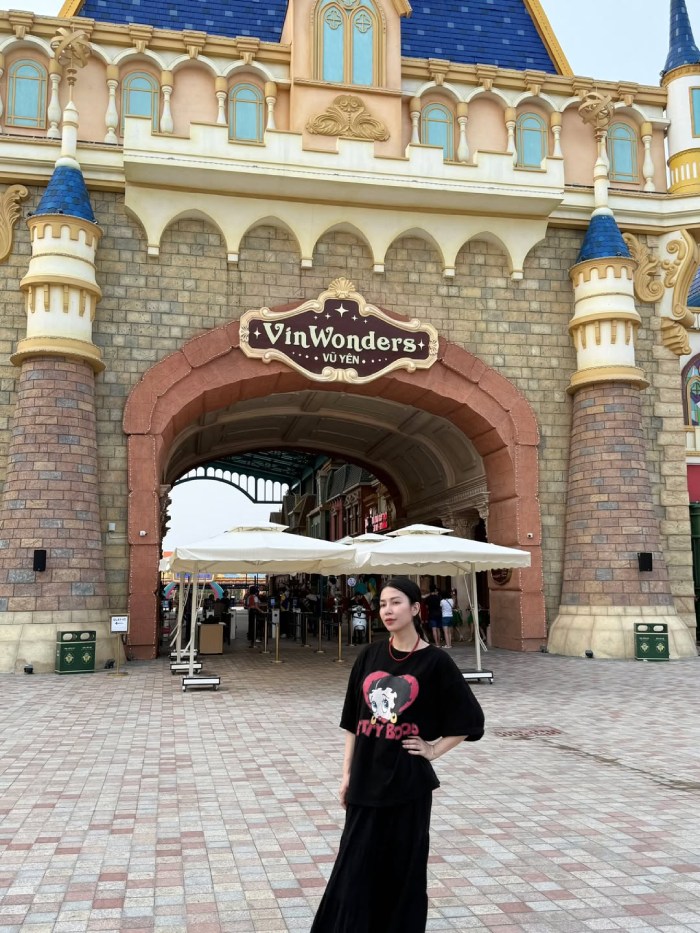 vi vu đảo Vũ Yên