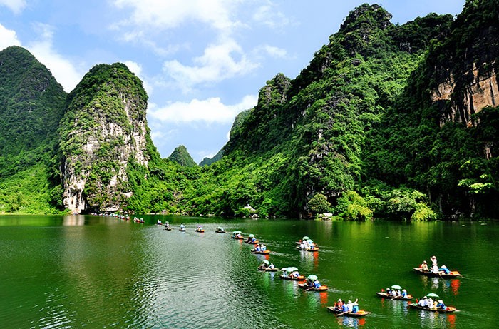 Tour du lịch Ninh Bình - Ninh Bình có cảnh thiên nhiên tuyệt đẹp