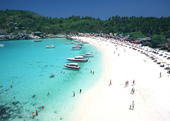 bờ biển Karon Beach