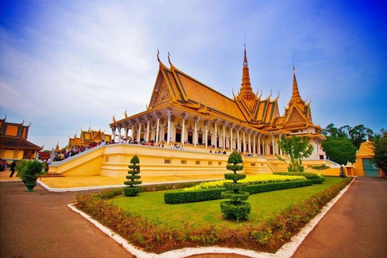 Cung điện hoàng gia