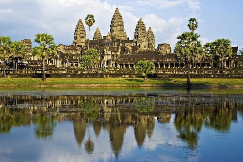 Quần thể di tích đền Angkor Wat