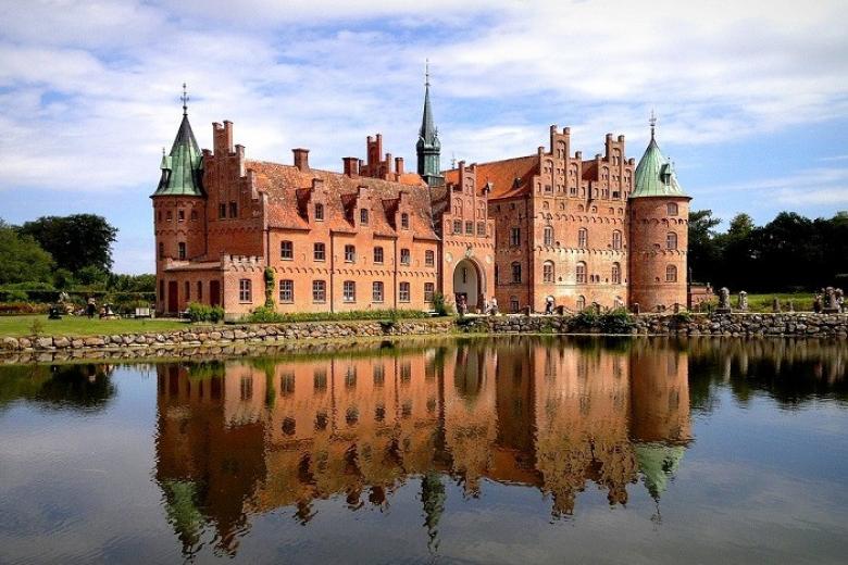 Lâu đài Egeskov