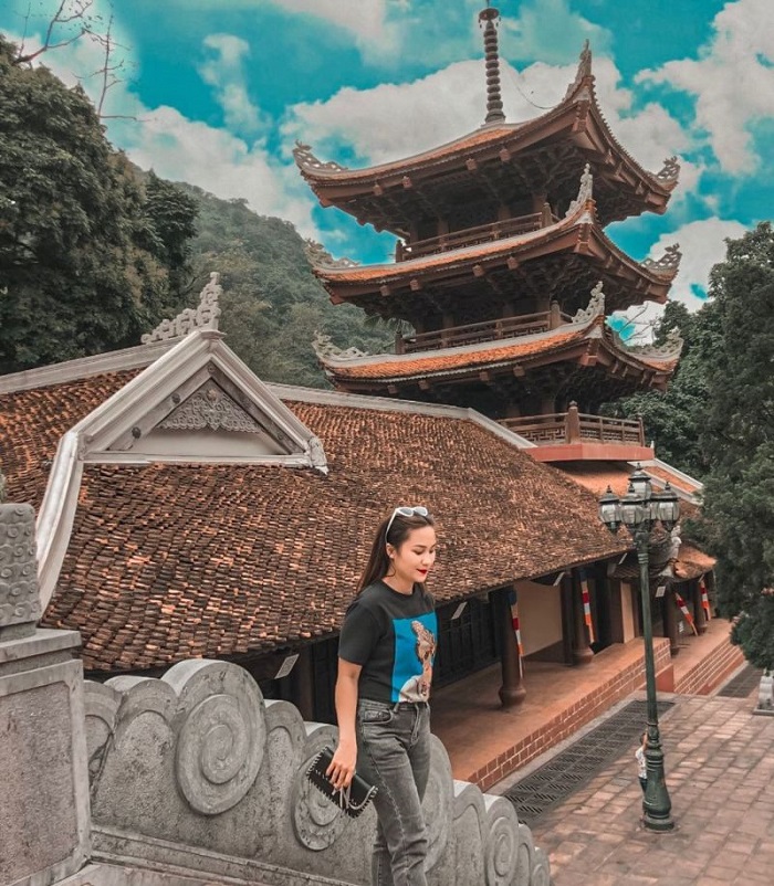 Viếng thăm chùa Hương 