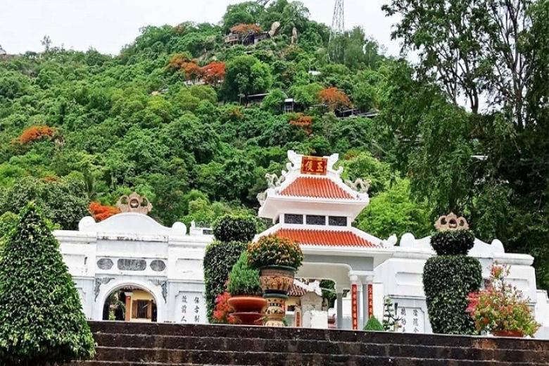 Lăng Thoại Ngọc Hầu
