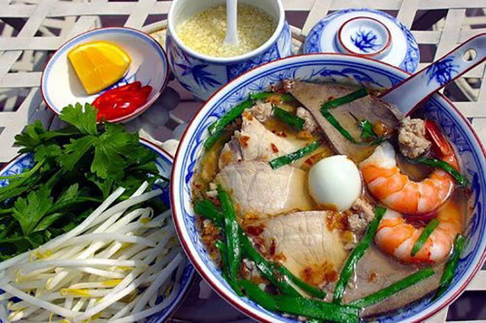 Thưởng thức hủ tiếu Mỹ Tho đặc sản Tiền Giang