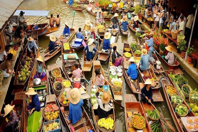 Chợ Nổi Bốn Mùa