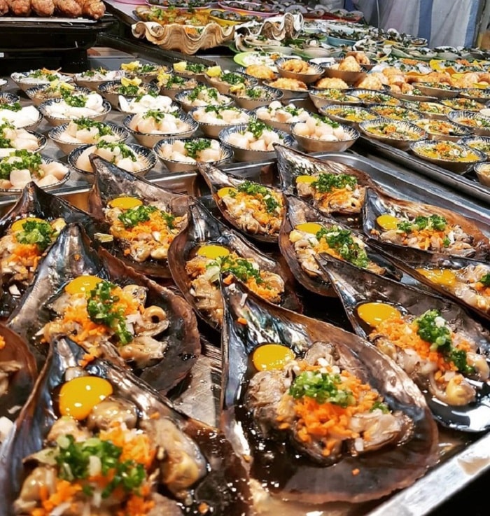 Thưởng thức hải sản Phú Quốc
