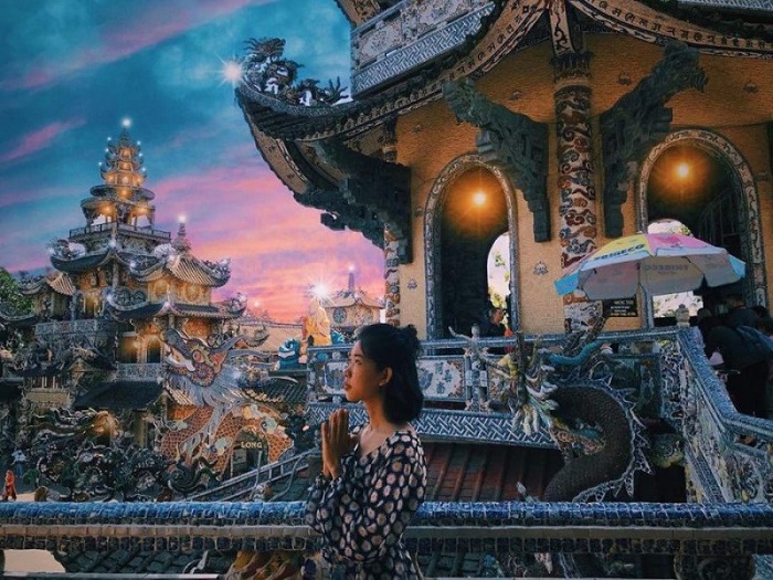 đi tour Nha Trang Đà Lạt 5 ngày 4 đêm thăm chùa Linh Phước