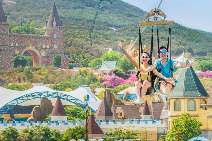 đi tour Nha Trang Đà Lạt 5 ngày 4 đêm vui chơi Vinwonders