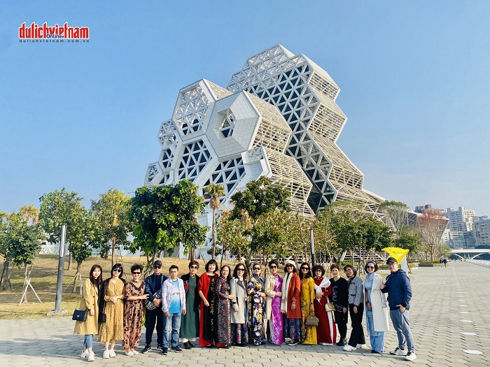 dai-loan-tour-doan-dlvn