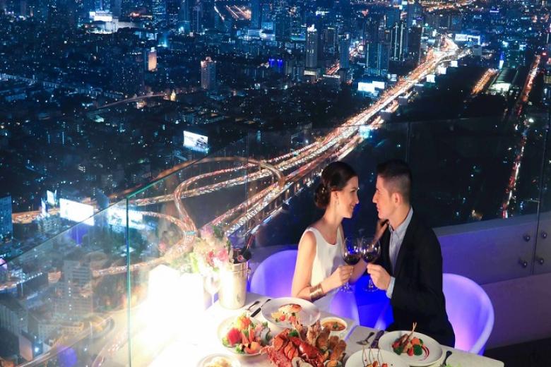 Buffet tại tòa nhà 86 tầng Baiyoke Sky