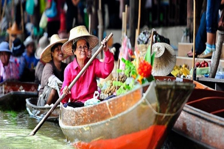 Chợ Nổi Bốn Miền
