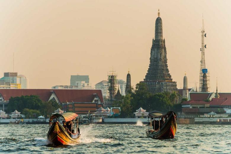 Dạo thuyền trên dòng sông Chaophraya huyền thoại