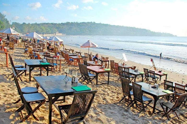 Nhà hàng bãi biển Jimbaran
