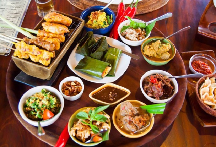 Thưởng thức ẩm thực Indonesia