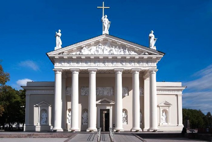 nha-tho-chinh-toa-vilnius