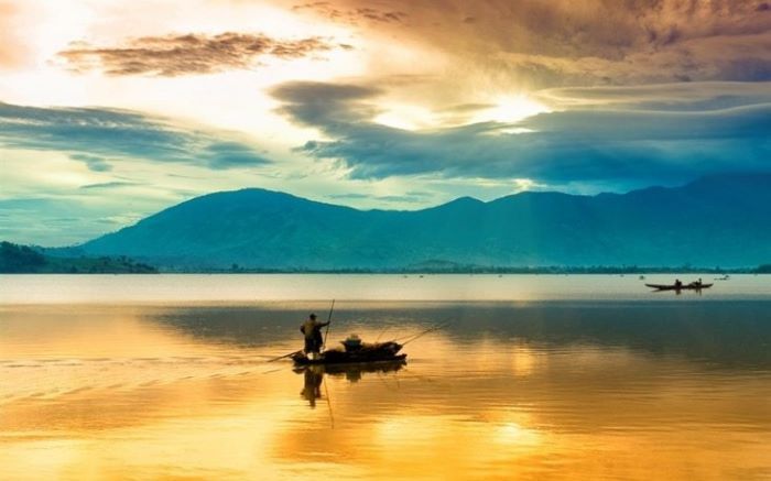Cảnh sắc nên thơ của Hồ Lắk