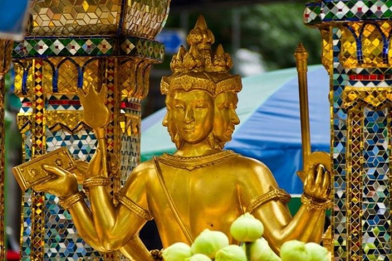 Đền Phật Bốn Mặt San Phra Phrom