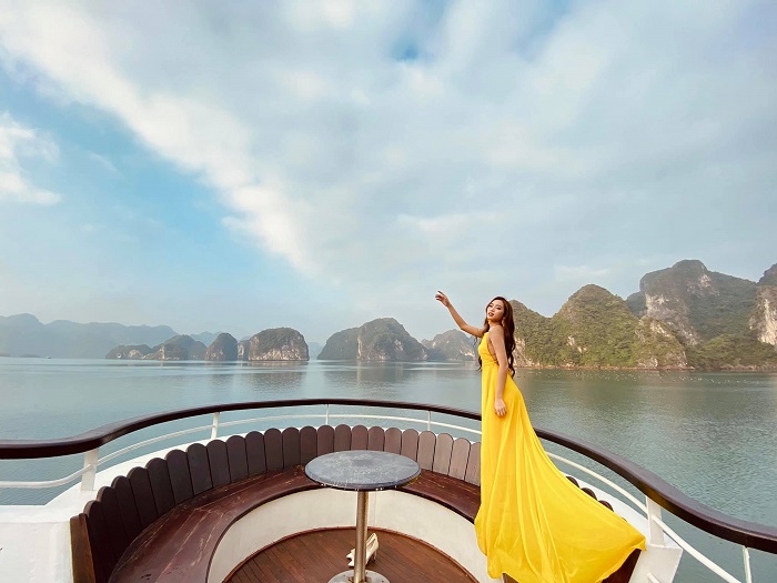 Tour Du Lịch Hạ Long 1 Ngày tham quan vịnh Hạ Long