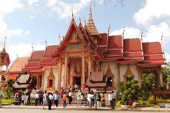Đền Chalong (hay Wat Chalong) 