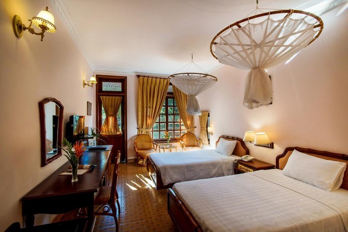 bien_ho_coc_resort_phong