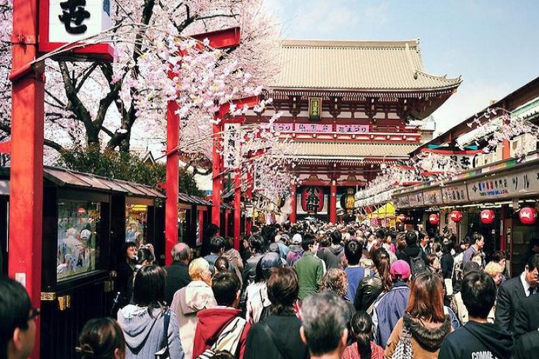 Phố mua sắm Nakamise