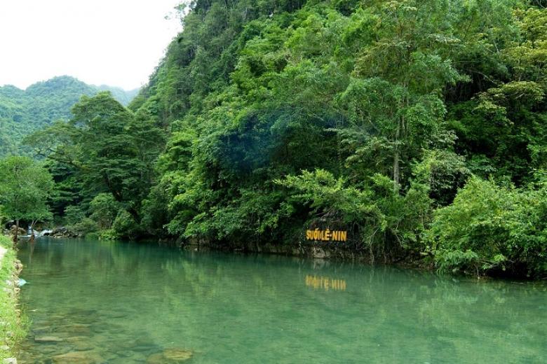 Suối Lê Nin
