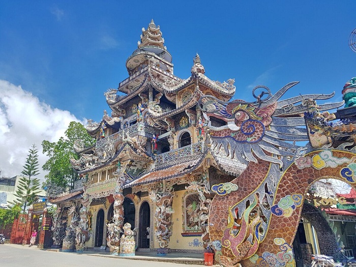 Tour du lịch Nha Trang Đà Lạt 4N3Đ giá rẻ thăm chùa Linh Phước