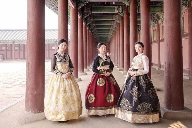 Trải nghiệm mặc Hanbok trang phục truyền thống người Hàn