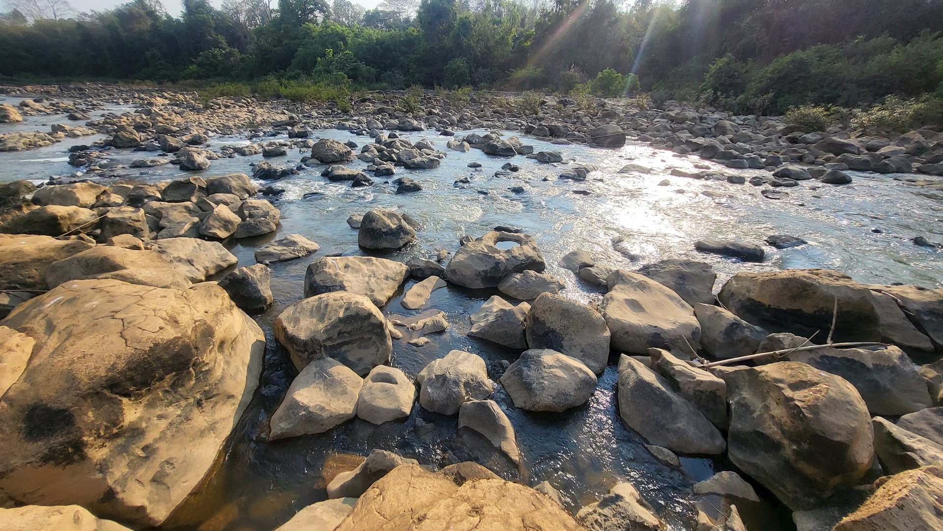 Ghềnh Bến Cự