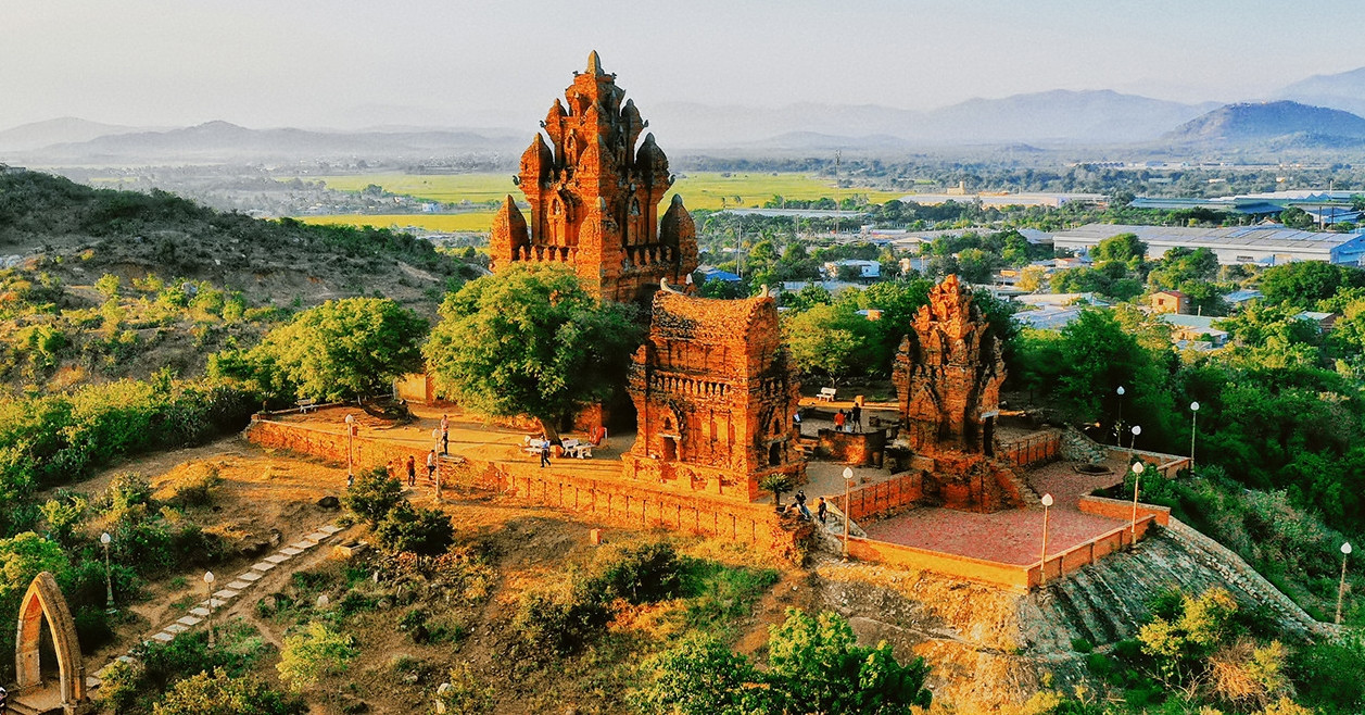 Tháp Chàm Po K’long Giarai