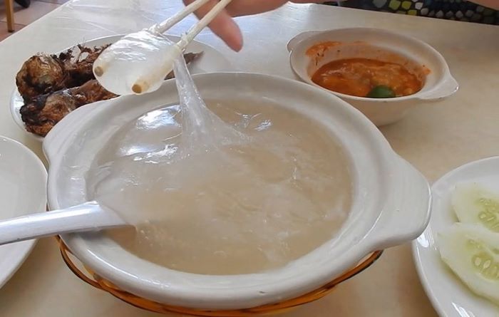 Món Ambuyat truyền thống ở Brunei