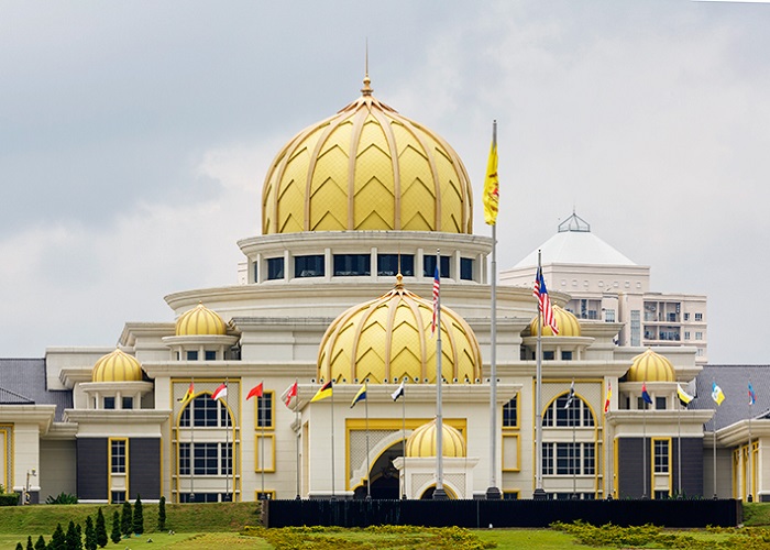 Cung điện Hoàng Gia