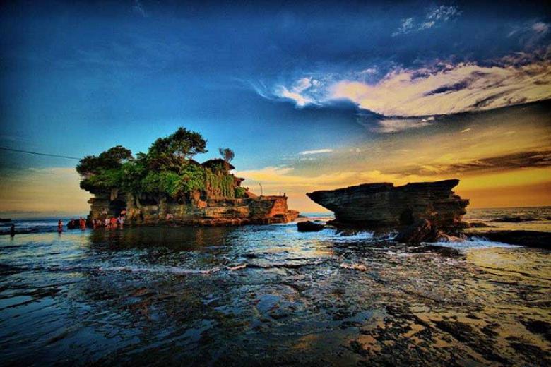 Đền Tanah Lot