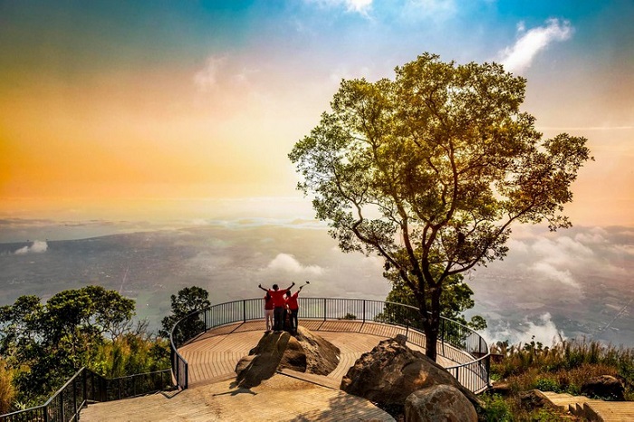Tour du lịch Tây Ninh 1 ngày chinh phục núi Bà Đen