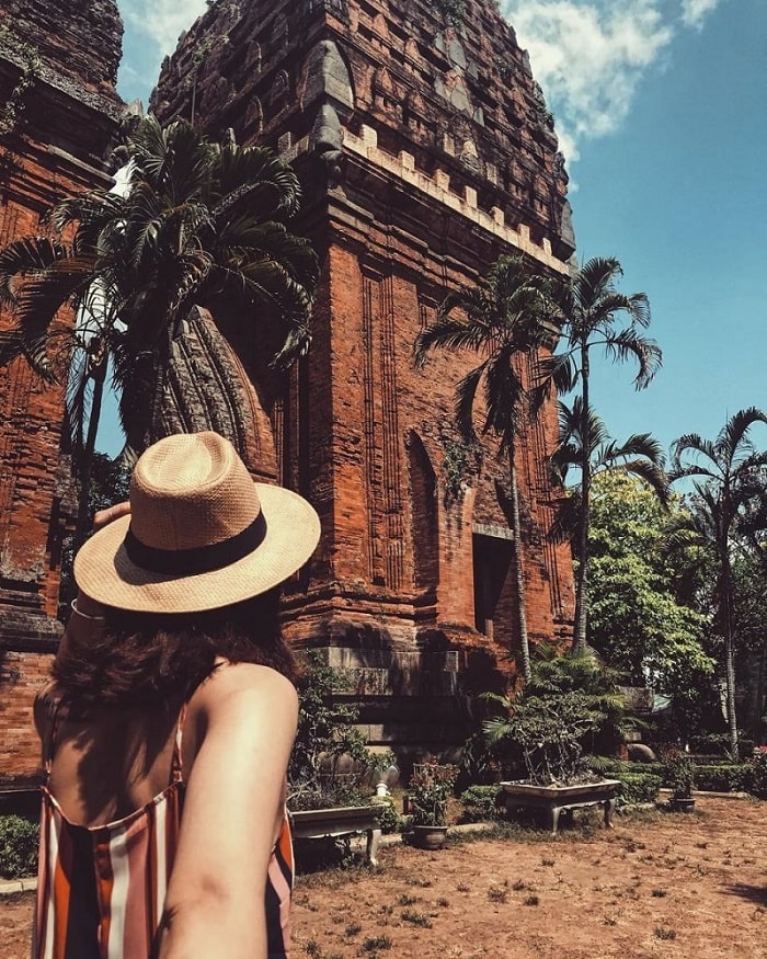 Tour du lịch Quy Nhơn 1 ngày tham quan tháp đôi