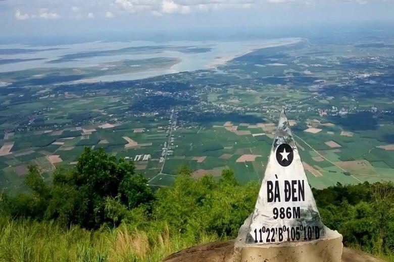 Núi Bà Đen