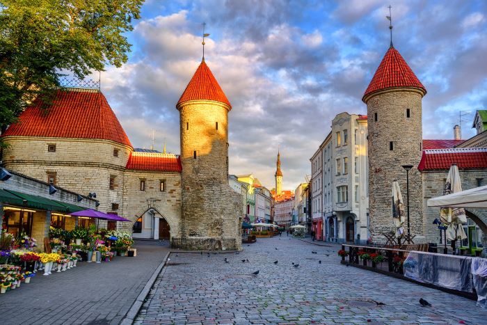 Đi tour du lịch Đông Âu bạn nên đến thành phố Tallinn lãng mạn