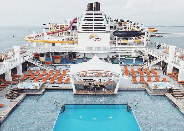 Du thuyền Genting Dream
