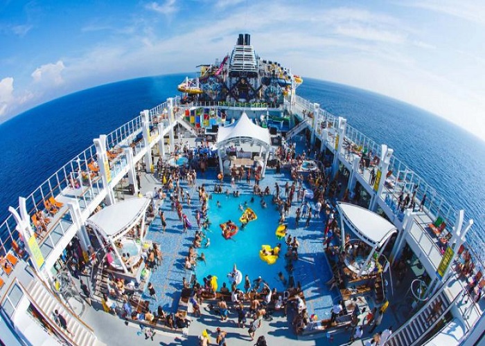 Du thuyền Genting Dream