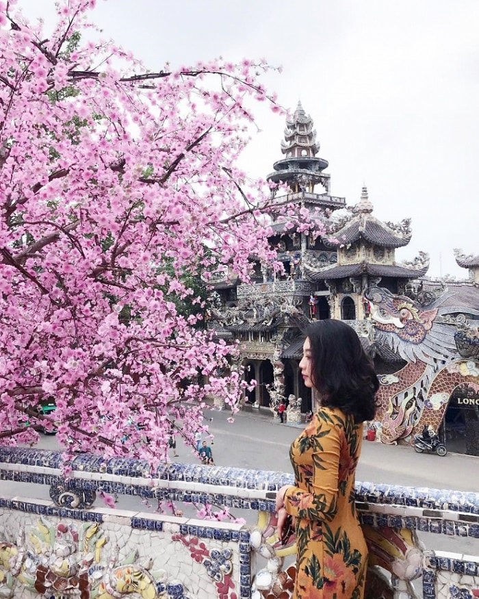 Viếng thăm chùa Linh Phước