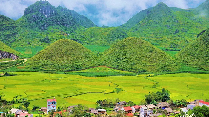   Núi đôi Cô Tiên – tuyệt tác thiên nhiên hùng vĩ của Hà Giang