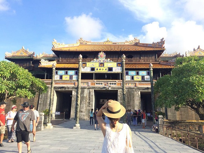 kinh-thanh-hue_2