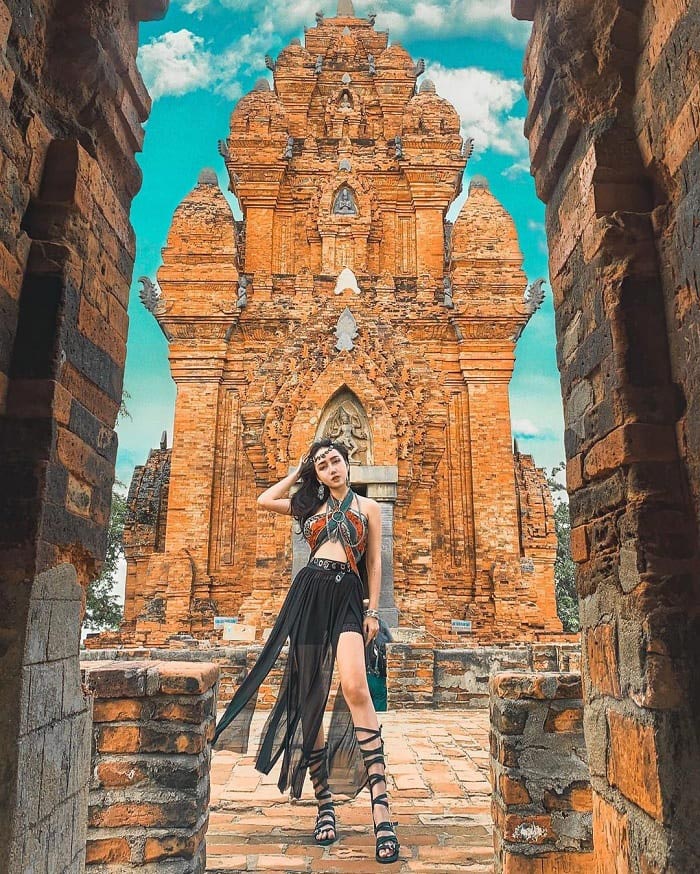 Tháp Chàm Poshanư - tour du lịch Phan Thiết