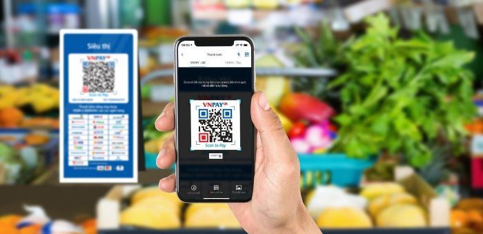 Bạn có thể dễ dàng thanh toán bằng mã QR khi mua sắm ở Sài Gòn