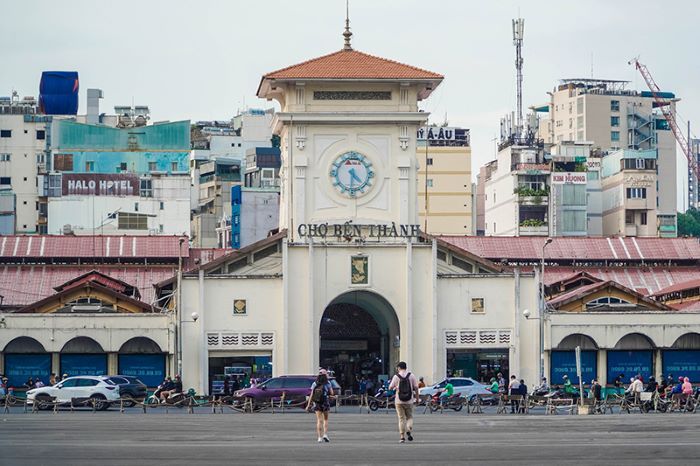 Khám phá khu chợ hàng trăm tuổi ngay tại trung tâm Sài Thành