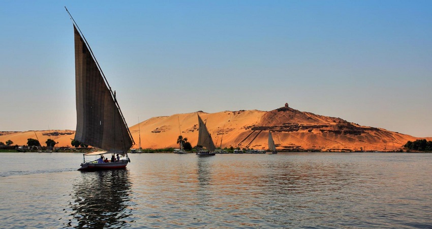 Trải nghiệm thuyền buồm Felucca Sông Nile