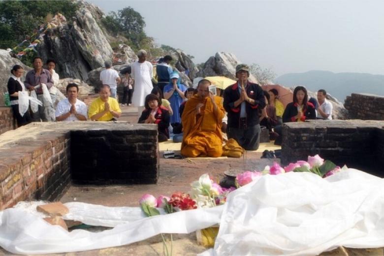 Đỉnh núi Linh Thứu